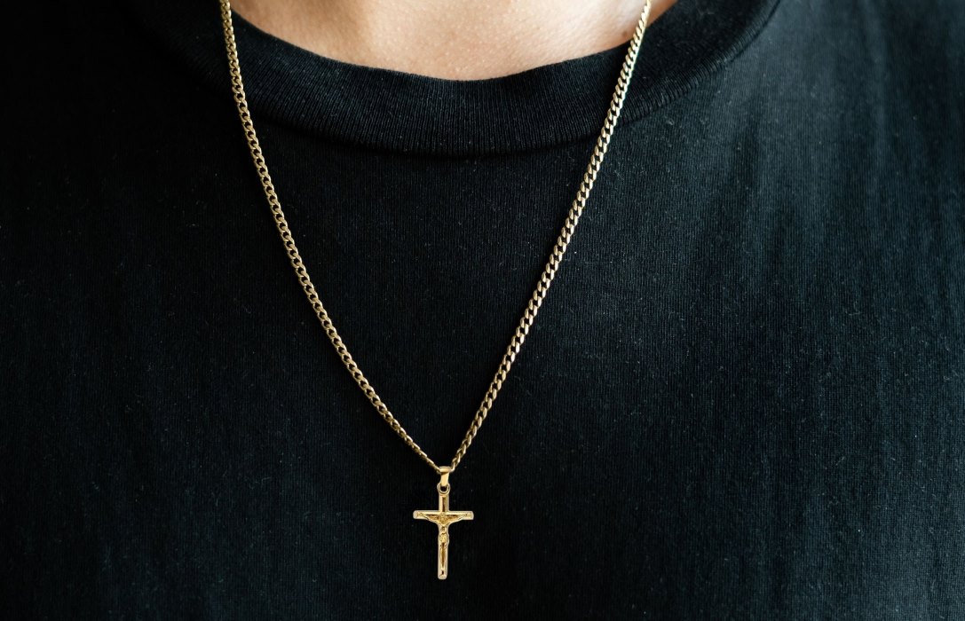 Oliver Cabell Cross Pendant Halskjeder Herre Gull | NO311-13